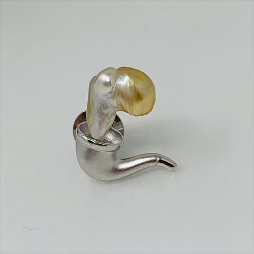 南洋ケシ ブローチ　B-76