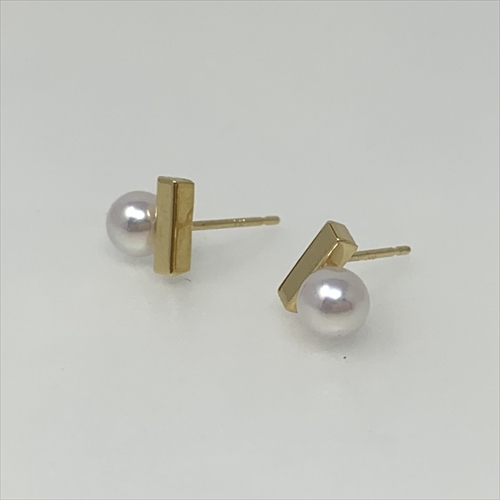 アコヤ真珠ピアス E-330