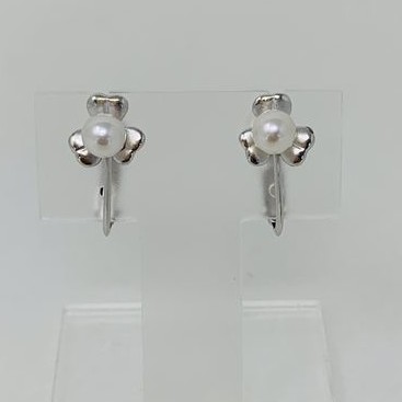 アコヤ真珠イヤリング　E-344