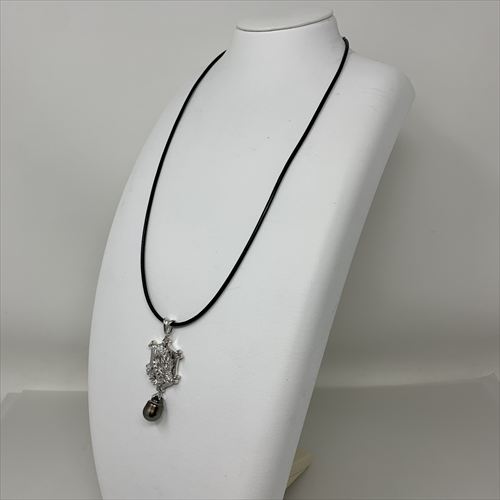 黒蝶真珠ペンダント　P-144